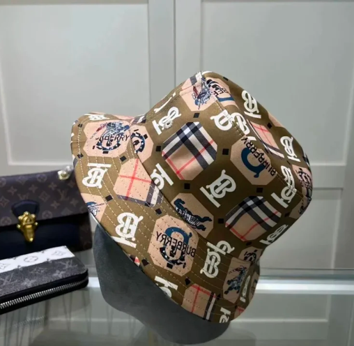 burberry hat                                                                                                       