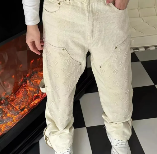  Louis Vuitton Pants