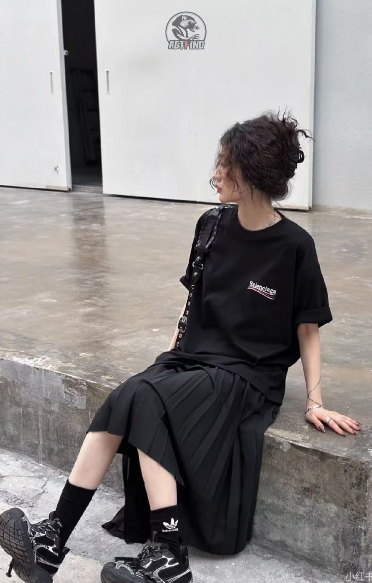 Balenciaga  t-shirt（25+）