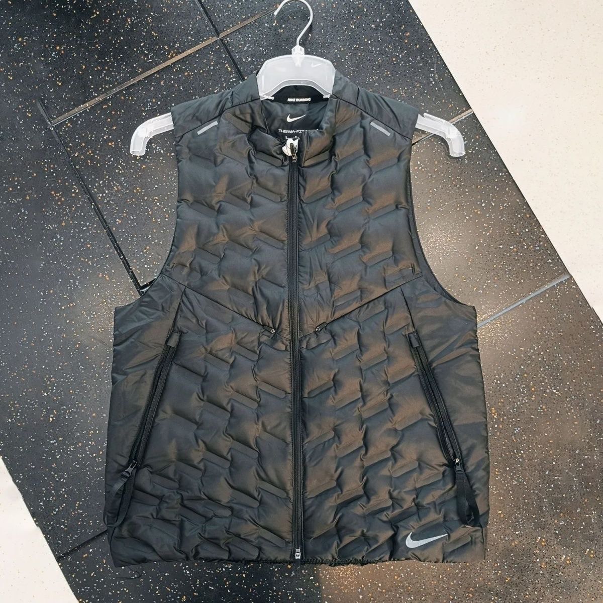NIKE waistcoat