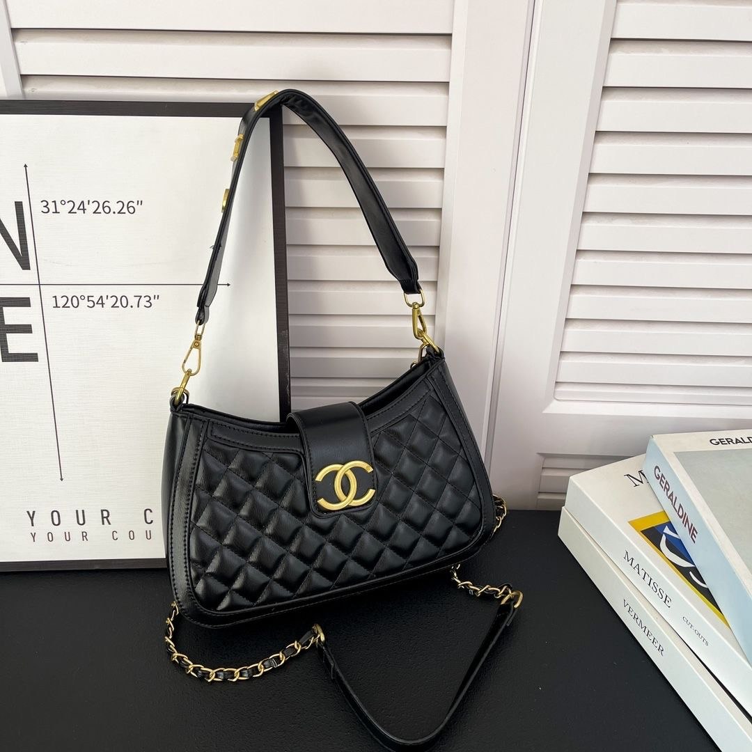 Chanel Fashion Bag