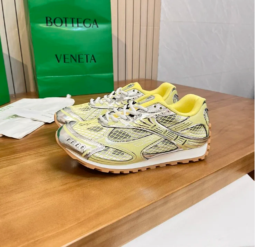 Bottega veneta orbit