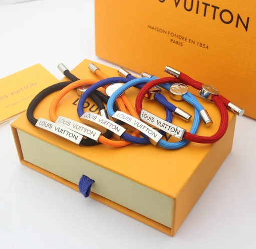  LV bracelet
