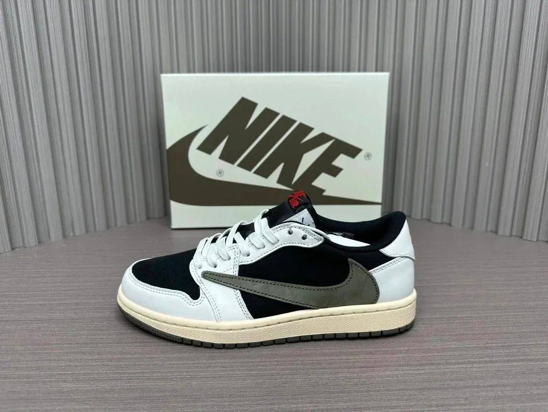 Nike Low 