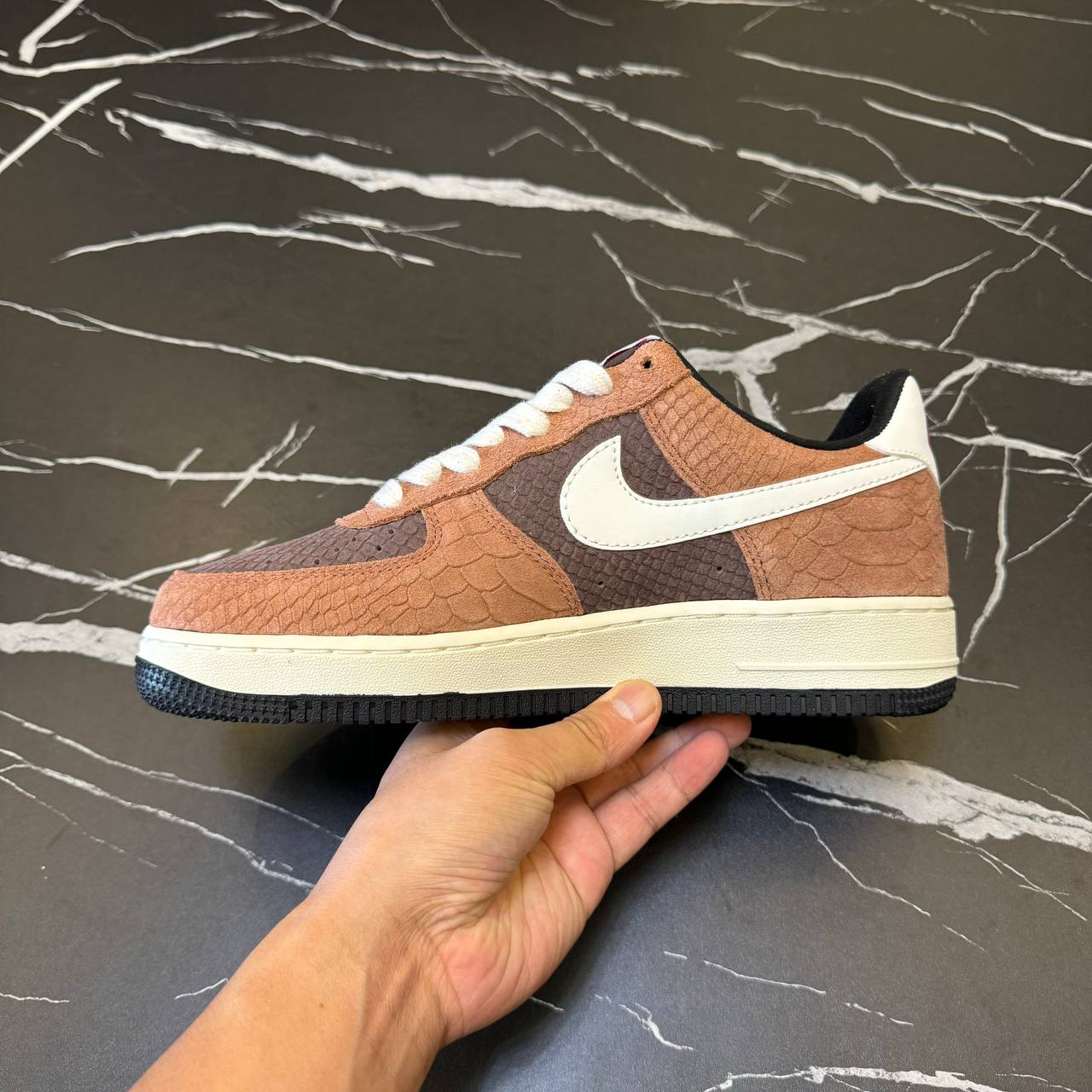 A & F & 1 color stitching collection