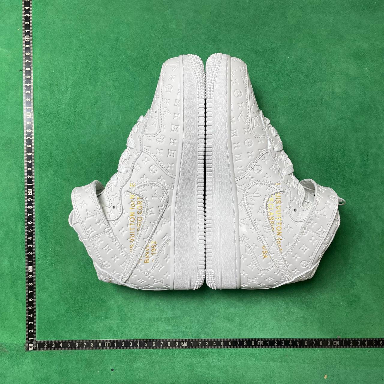 L8J Trendy Temperament All-match Mid-top Shoes