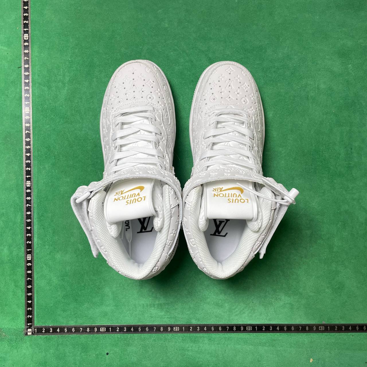 L8J Trendy Temperament All-match Mid-top Shoes