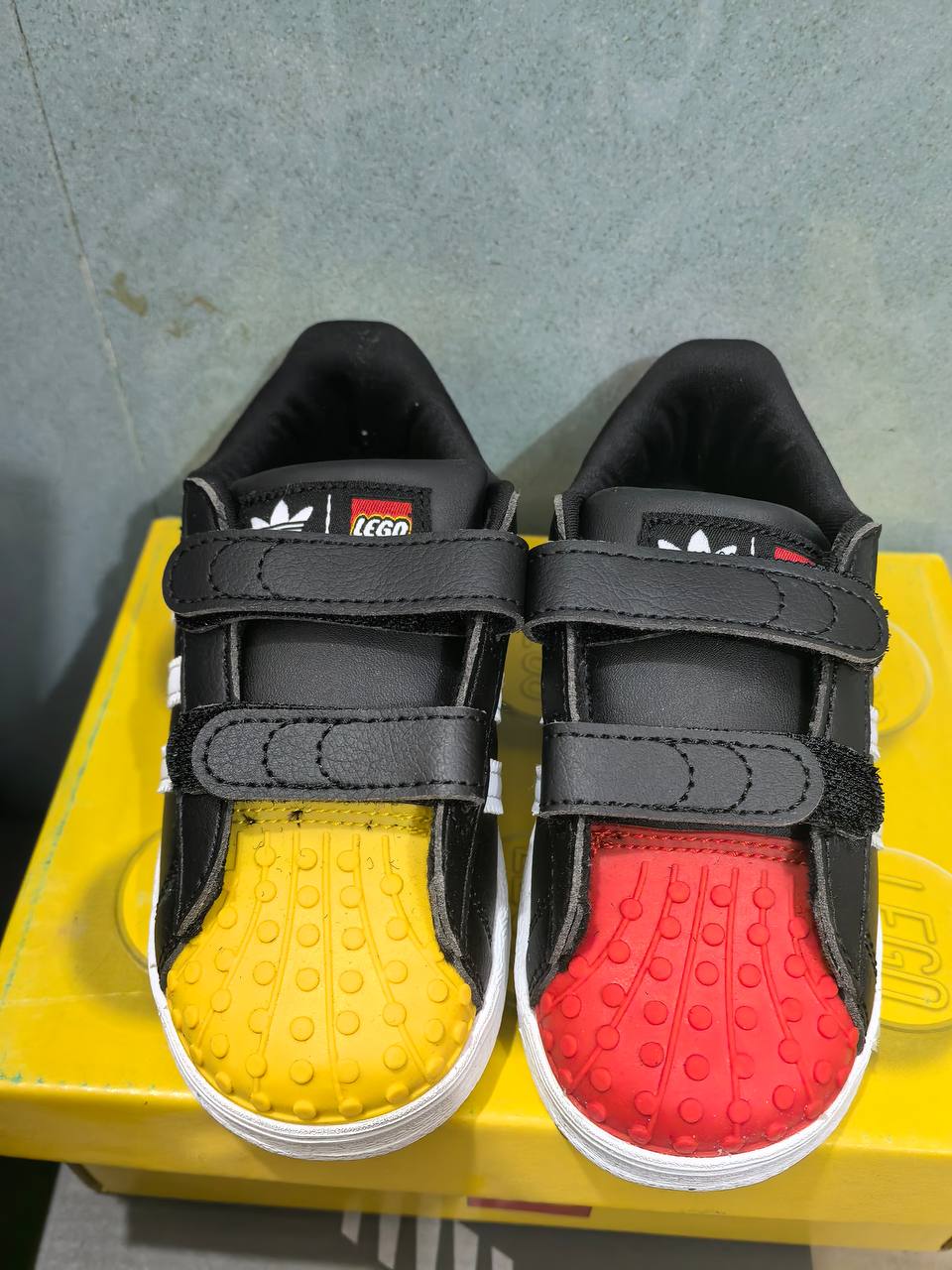 Shell head Velcro one pedal top layer soft leather children's board shoes men's and women's children's shoes CS039
