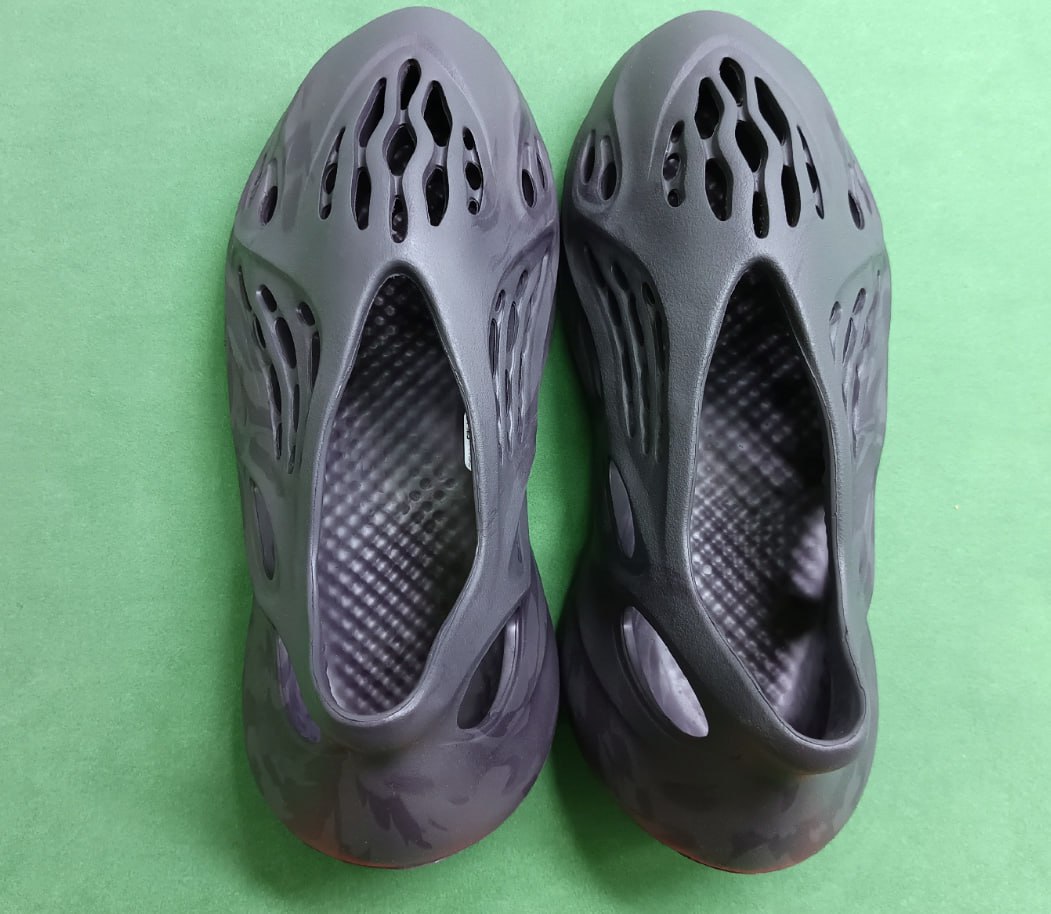 【LW Batch】Ye#ezy F0am Runner