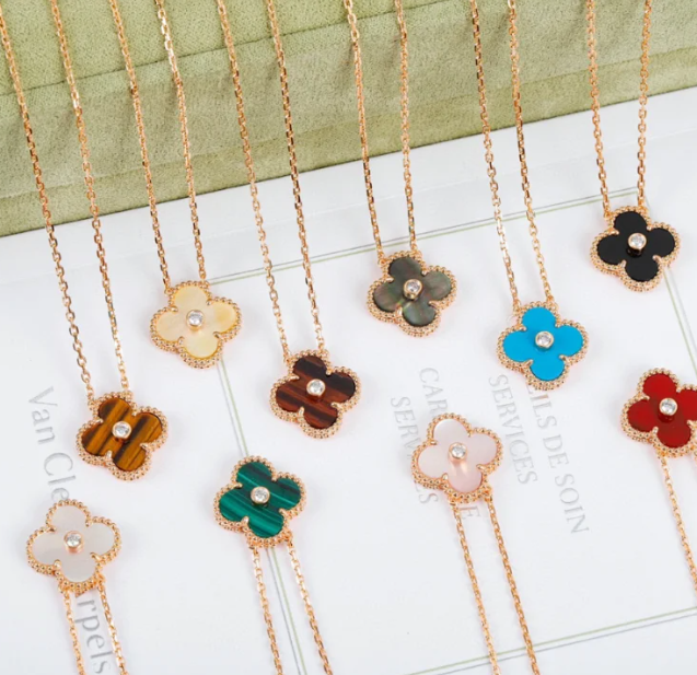 Van Cleef & Arpels Necklaces