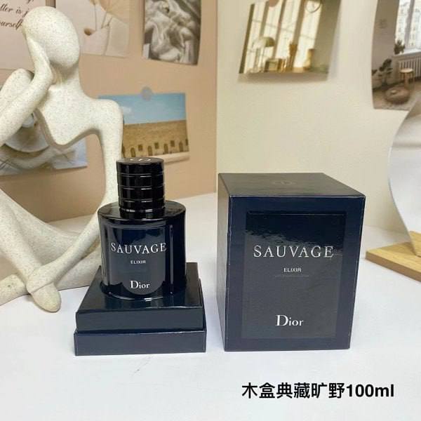Dior SAUVAGE perfume