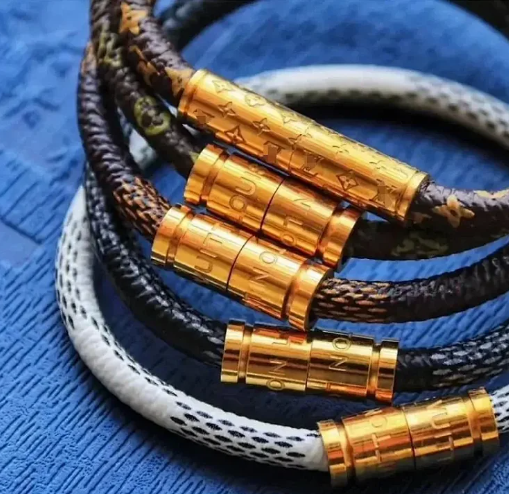 LV /Hermès/LACOSTE magnetic snap bracelet