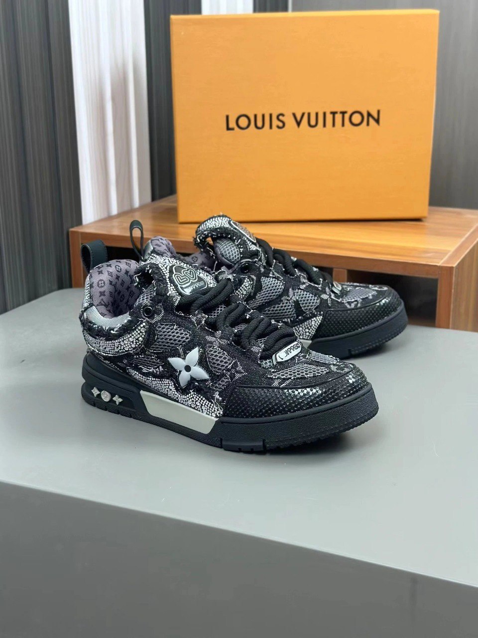 BEEV shoes