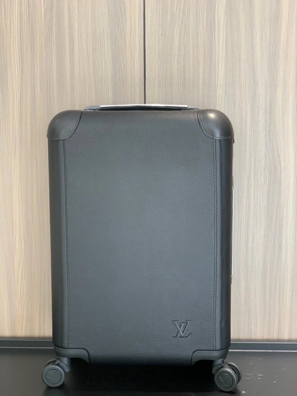 LV Trolley Case