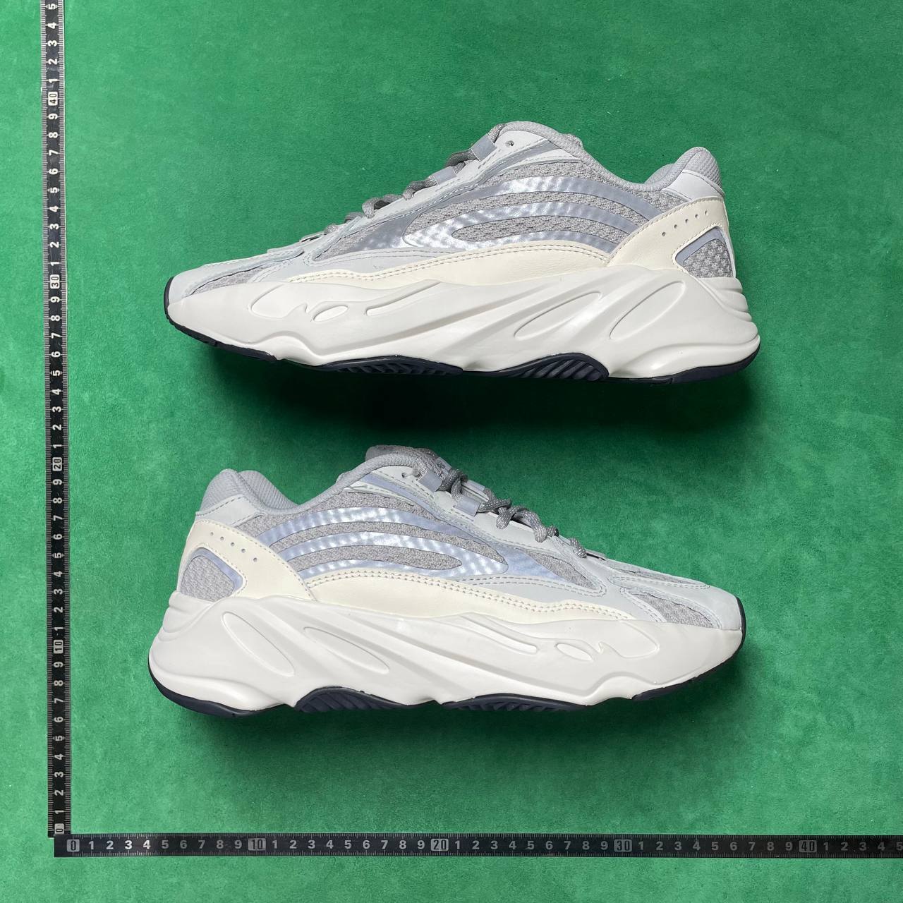 LW YZ5/700 Torre Shoes