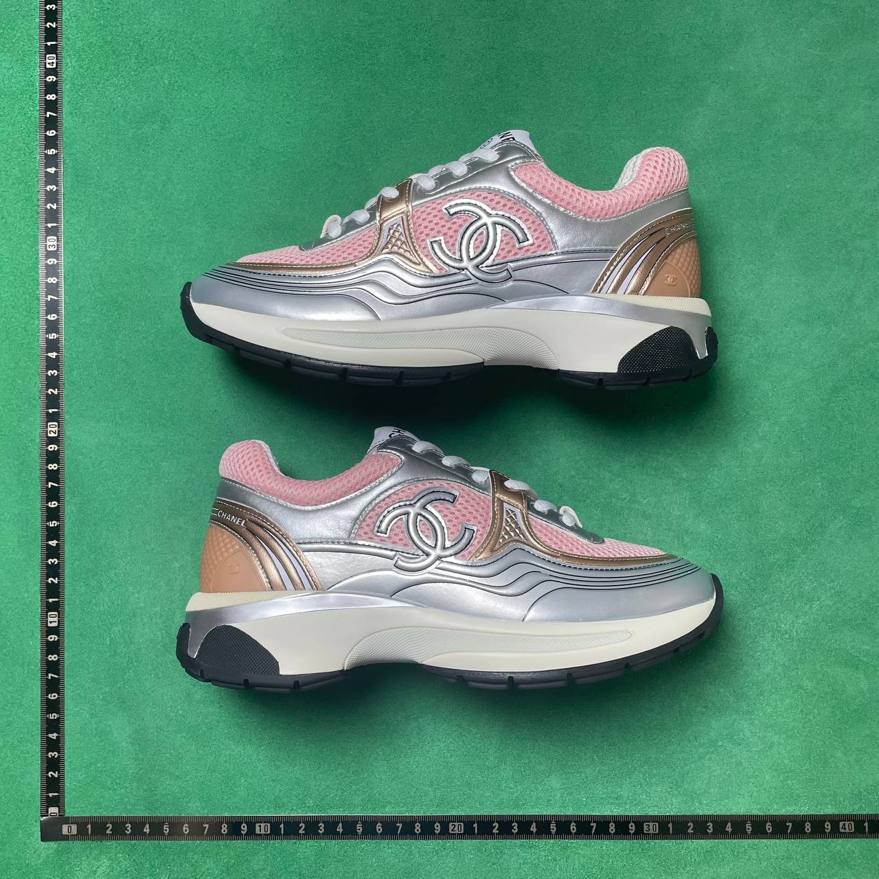 TT 2 Early Spring Leather Logo Low Life Casual Shoes