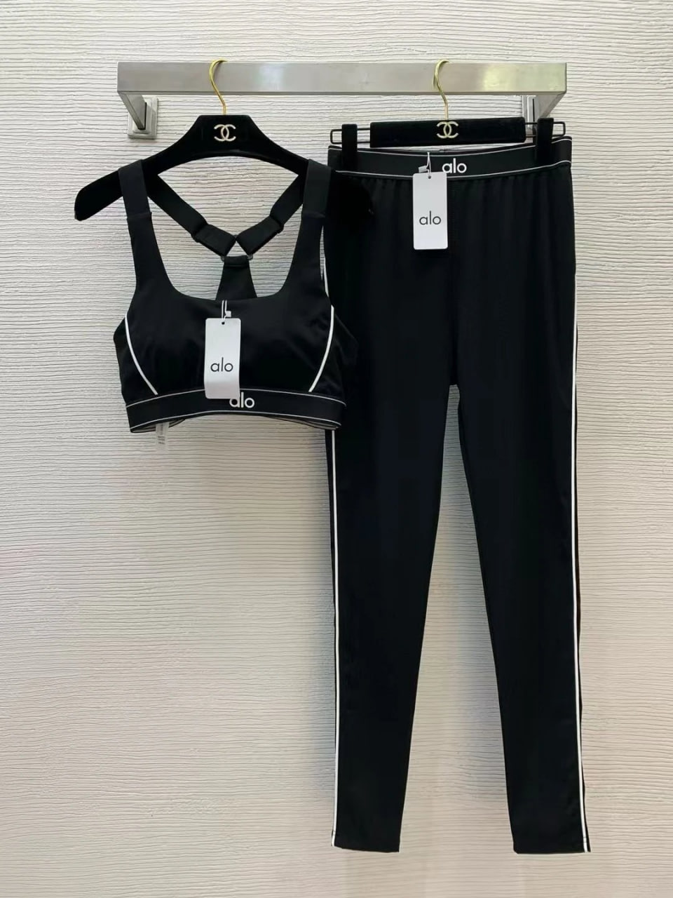 alo yoga set