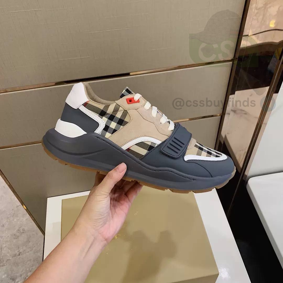 Burberry sneakers