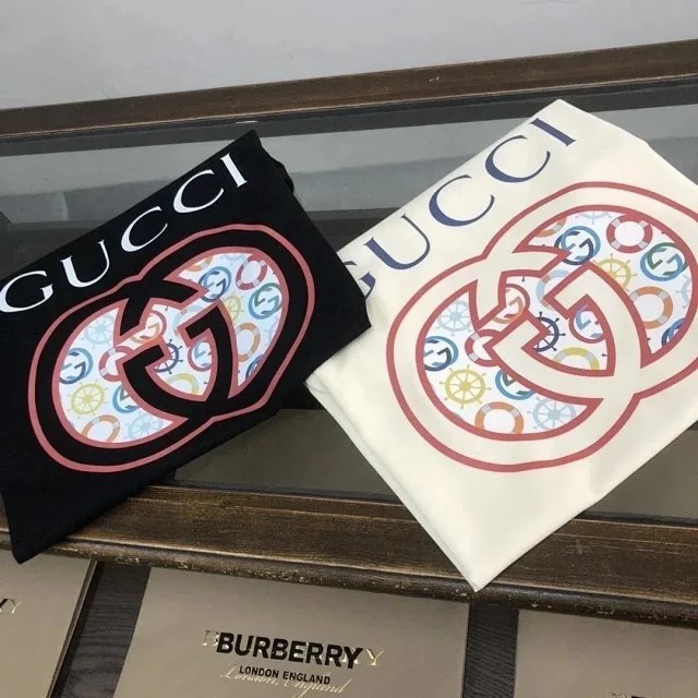 Gucci T-Shirts（2 styles）