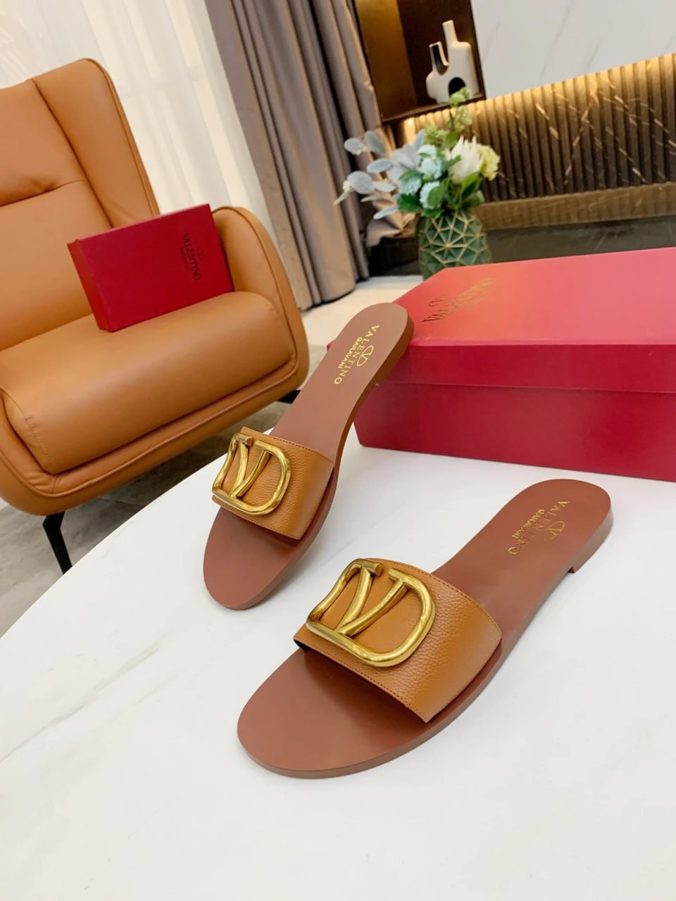  Valentino slippers